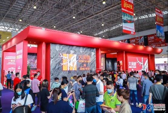 九游娱乐平台：大角鹿瓷砖火爆全国各大家博会斩获销量人气双冠王！(图2)
