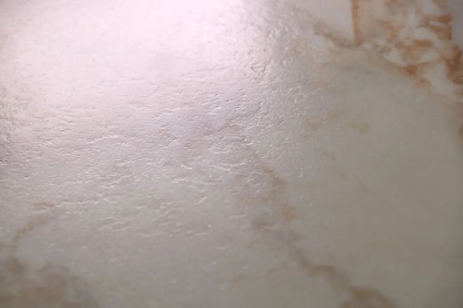 九游娱乐：超防污瓷砖成热销产品！这家陶企找到了新蓝海(图12)