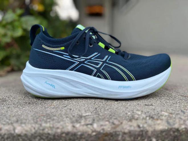 九游娱乐网站：亚瑟士丨与新一代GEL-NIMBUS26一起跑入舒适区！现全场3折起(图3)
