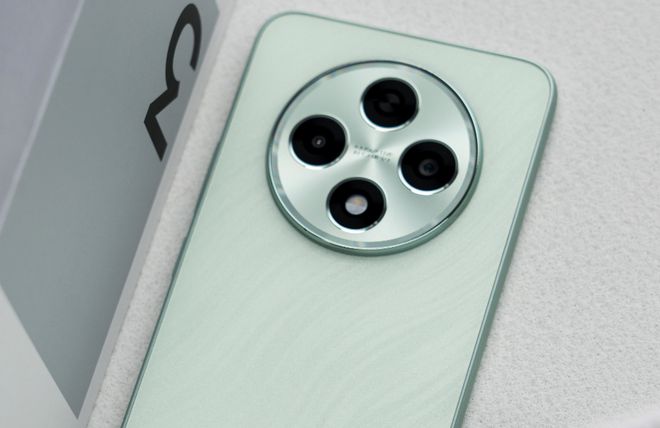 九游娱乐平台：OPPO突发新机仅1599元顶配24GB+512GB(图4)