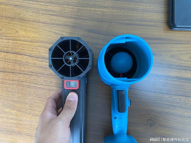 九游娱乐网站：何为无刷涵道电机？菠萝君无刷暴风锤PK有刷涡轮风扇谁值得买？(图12)