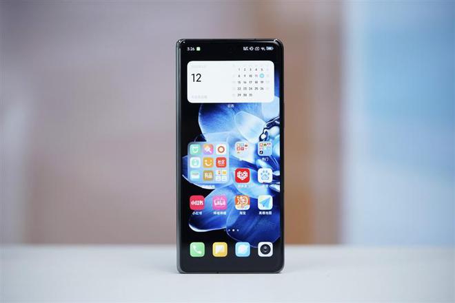九游娱乐：三代积累交出完美答卷!小米MIXFold4评测：极致轻薄的满配大折叠(图3)