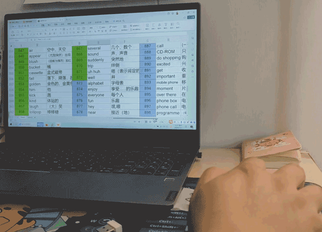 九游娱乐：同时“穿越”多台设备！雷柏MT760多模无线商用鼠标体验(图12)