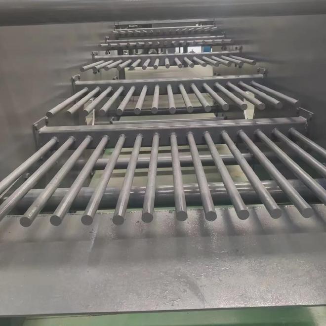 九游娱乐平台：提升陈腐垃圾处理效率的利器——双层棒条筛(图3)