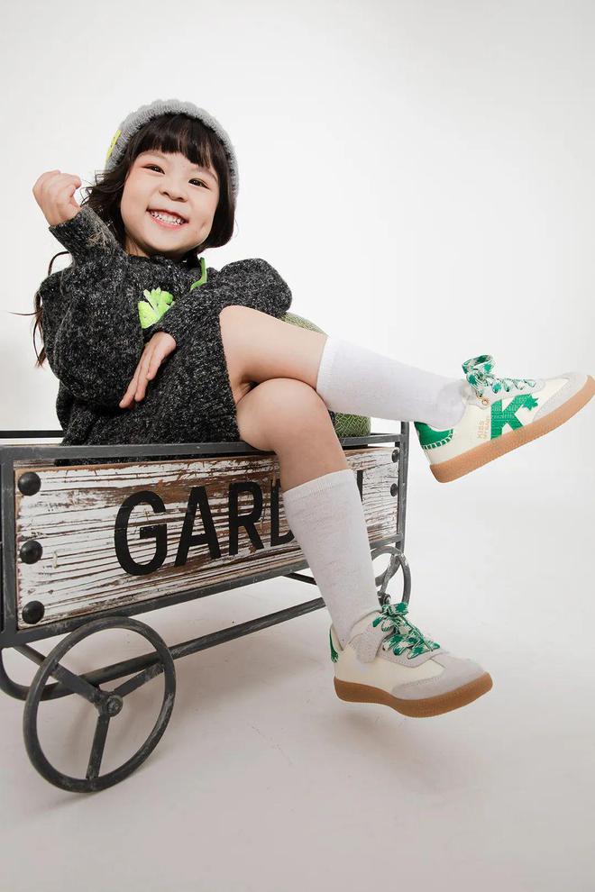 九游娱乐网站：几十元拿下加拿大专柜童鞋明星家宝宝都在穿还是模特大赛御用童鞋(图20)