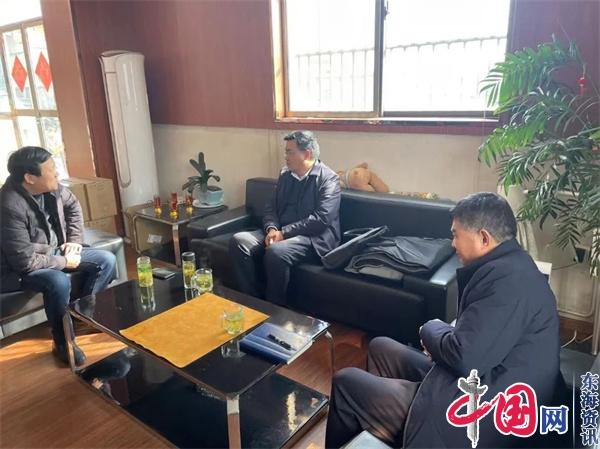 九游娱乐平台：工作动态访企业听“新”声强信心——兴化市大邹镇开展新春企业大走访调研活动(图2)