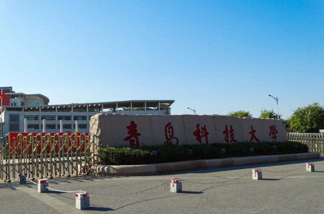 九游娱乐网站：高校向师生免费发放4万双跑鞋一双1299元防滑、耐磨、超省力(图4)