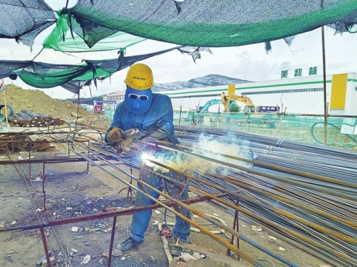 九游娱乐：技改赋能促“双升”丨攀枝花：打造百万吨高端含钒钛耐磨铸造产业园延长钒钛产业生态链(图1)