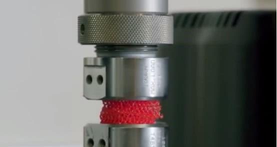 九游娱乐：最神奇的金属材料压不倒一颗蒲公英却比钢铁硬10倍(图3)