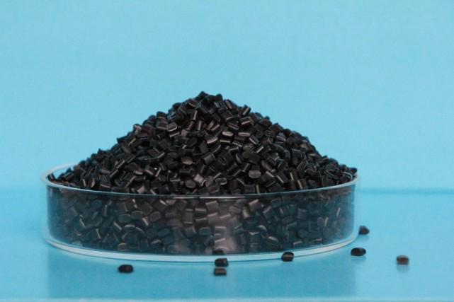 九游娱乐：浅谈汽车保险杠用改性PP材料的优势！(图2)