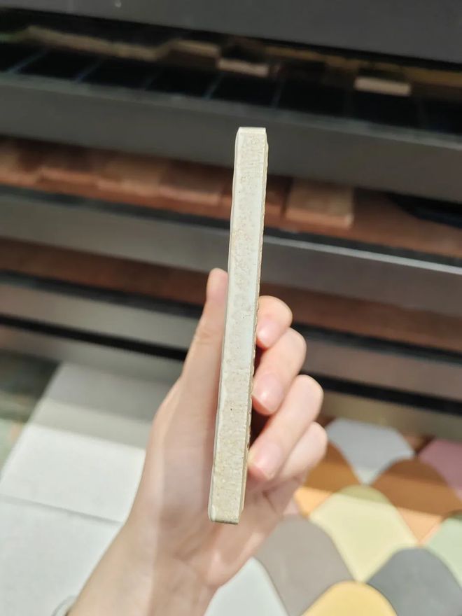 九游娱乐平台：新西南手工瓷砖厂：瓷砖选购教程质量基本参数你知道多少？(图2)