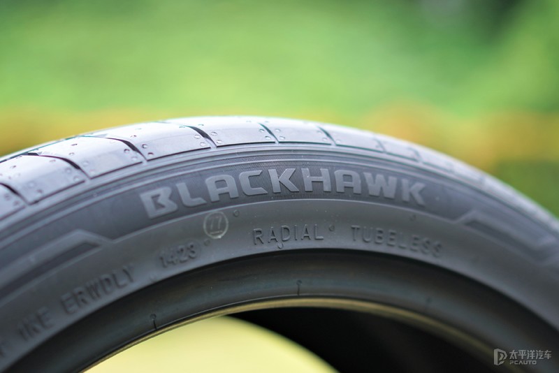 九游娱乐平台：沃尔沃S90换什么轮胎好？安全又耐磨怎么选(图2)
