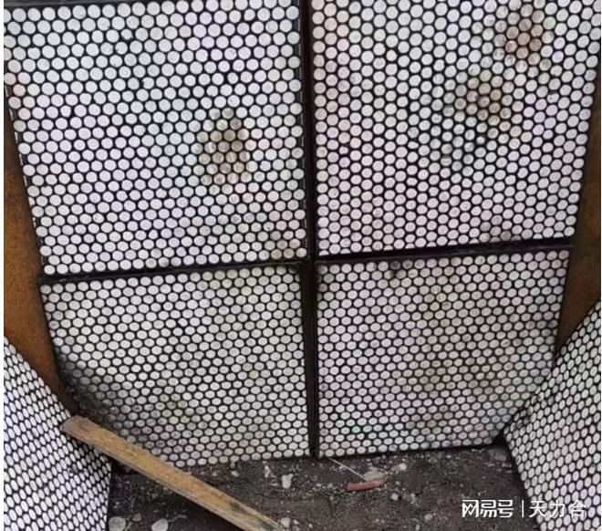 九游娱乐平台：三合一耐磨陶瓷衬板：郑州粘接新材料有限公司制造(图2)