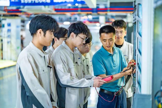 九游娱乐：庆祝第40个教师节！“大道师者”宣传展播活动⑥(图4)