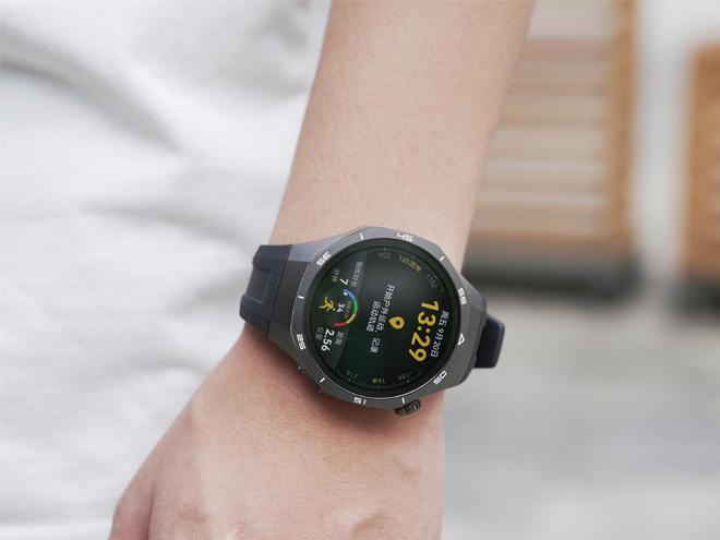 九游娱乐平台：腕上暗藏“玄玑”华为WATCHGT5Pro深度体验(图2)