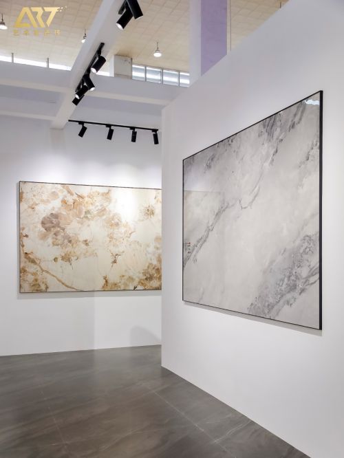 九游娱乐平台：展会回顾ART+瓷砖亮相41届佛山陶博会引领家居美学新风潮(图2)