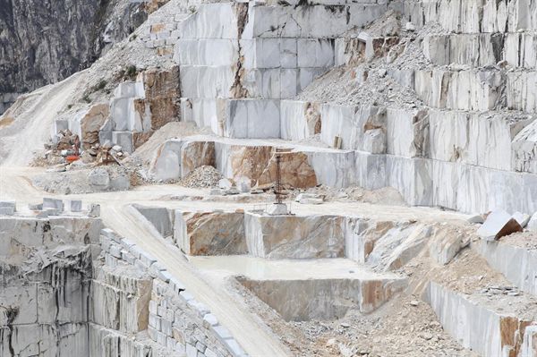 九游娱乐平台：意特陶瓷砖——佛山陶瓷大企坐拥头部企业四大优势(图1)