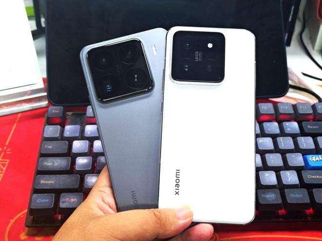 九游娱乐网站：华为Mate70「金丝银锦」火了！手机厂商开卷后盖材质(图5)