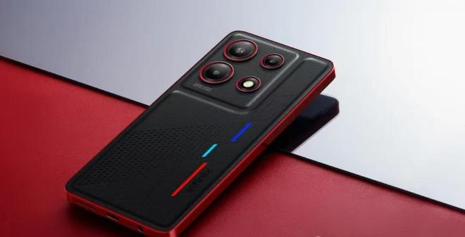 九游娱乐网站：华为Mate70「金丝银锦」火了！手机厂商开卷后盖材质(图8)