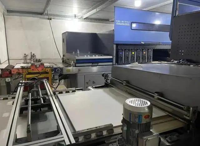 九游娱乐：曾“爆火”的岩板为何跌落神坛？看过这5个缺点你就不奇怪了(图6)