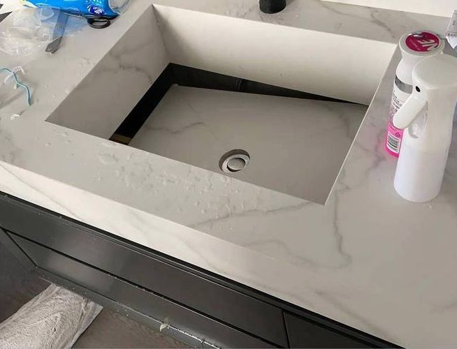 九游娱乐：曾“爆火”的岩板为何跌落神坛？看过这5个缺点你就不奇怪了(图10)