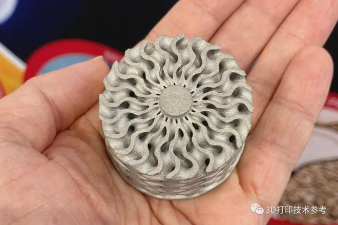 九游娱乐：粘结剂喷射金属3D打印技术在电子3C行业的机遇与挑战(图9)