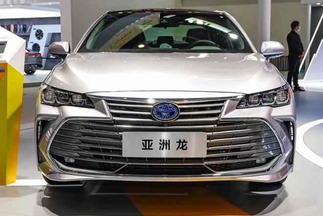 九游娱乐平台：B级车天花板上市至今无骂声丰田“耐用王”暴跌30万降至15万(图3)