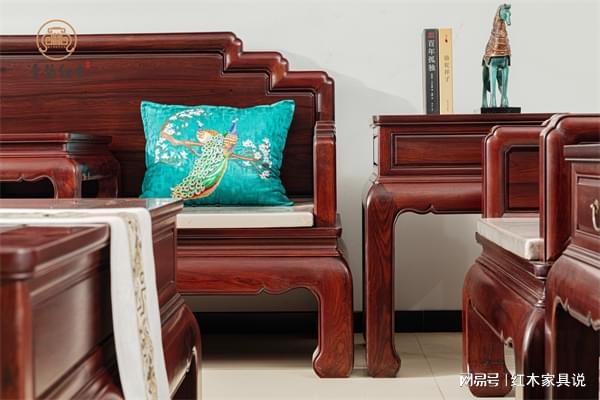 九游娱乐：巴里黄檀家具：传承文化定义品质家居清韵红木(图1)