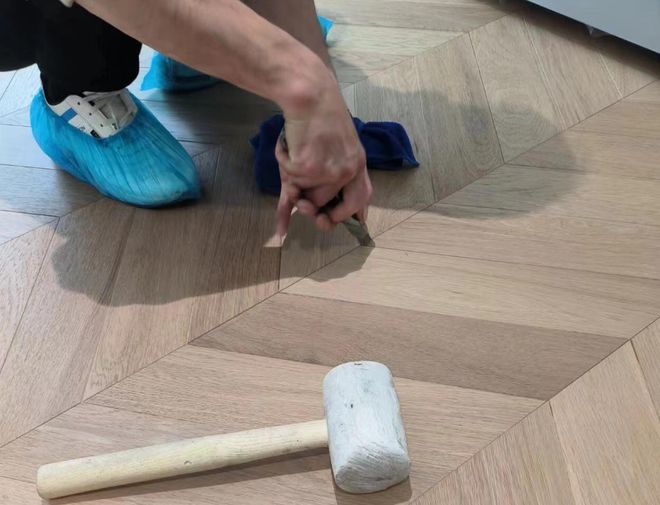九游娱乐平台：为什么越来越多人后悔铺木地板了？有些话不吐不快太真实了！(图15)
