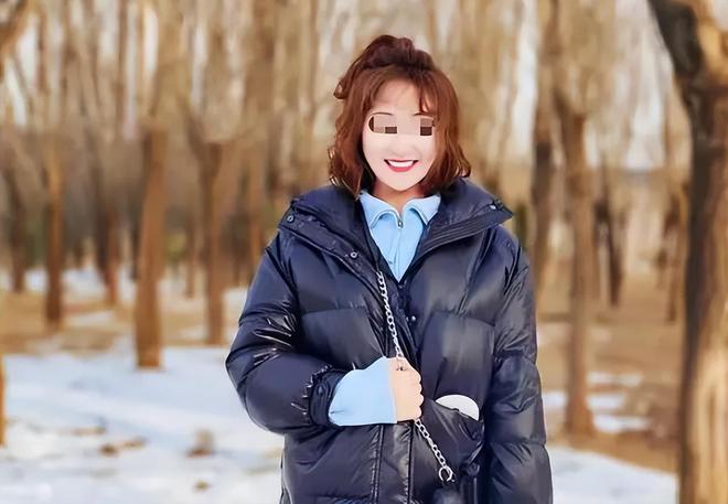 九游娱乐：职业中学美女老师出轨学生高颜值照片曝光该校学生披露大量隐情(图1)