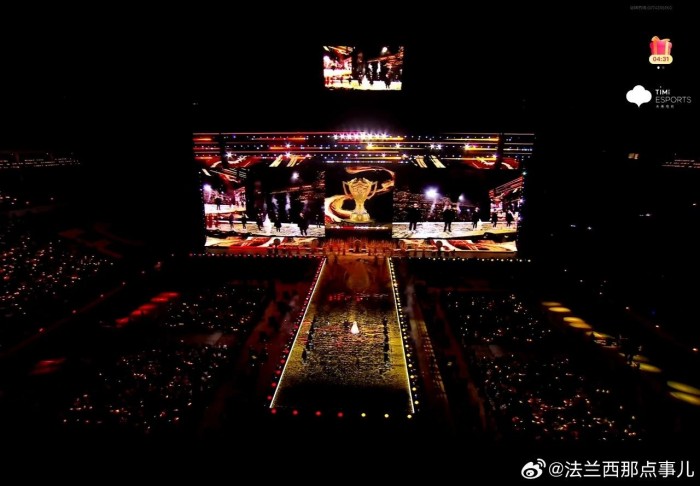 九游娱乐：屏频亮相连续助力凤凰传奇演唱会和KPL总决赛两大年度盛事(图9)