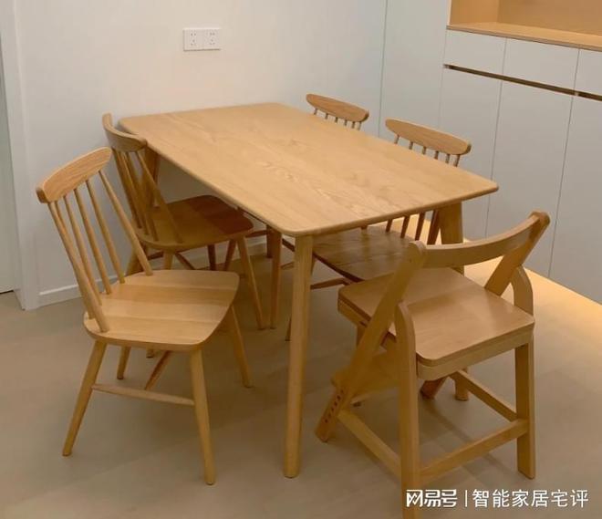九游娱乐平台：餐桌什么材质的好看又实用？买餐桌需要注意什么？(图1)