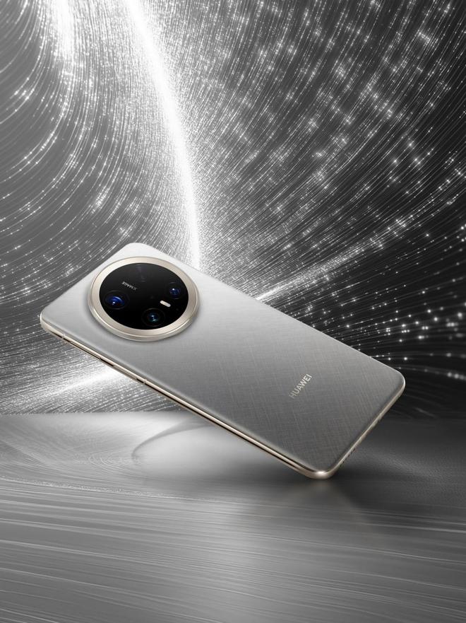 九游娱乐：华为Mate70高亮钛科技美学旗舰开启首销(图1)