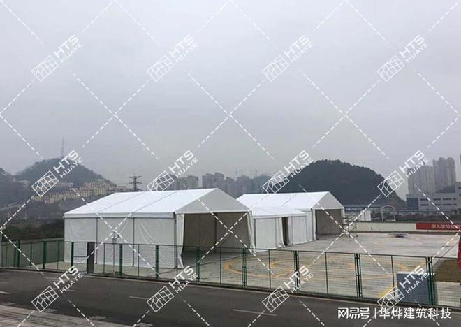 九游娱乐：抗雪机库篷房华烨篷房为您筑起坚固屏障！(图1)