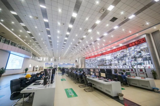九游娱乐网站：阜阳市颍东化工园：锻造新材料十强园区(图2)