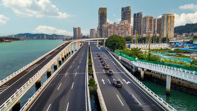 九游娱乐：新一代国产神胎Z7引领美好出行生活(图4)