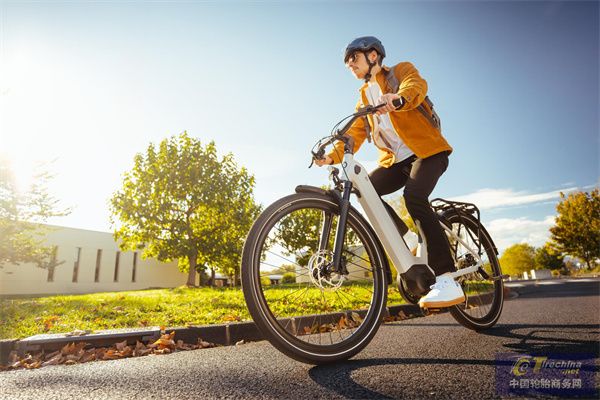 九游娱乐网站：米其林2025年自行车轮胎新品首发Pro5领衔开启“Vélo”骑行新体验(图1)