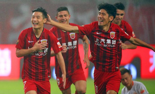 九游娱乐：喜讯！上港五虎将驰援梅州客家下赛季中超保级王牌门神领衔(图2)