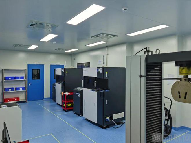 九游娱乐网站：仅用27个月拿下3D打印三类证它建立创新器械转化新模式高端医械院(图1)