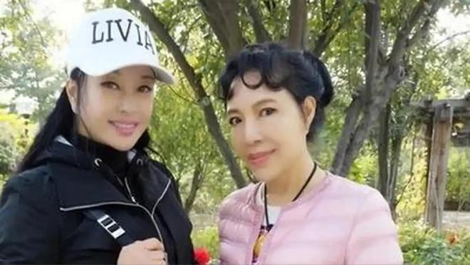 九游娱乐网站：偷鸡不成蚀把米!自以为能毁掉刘晓庆不料自己却被扒了个底朝天(图9)