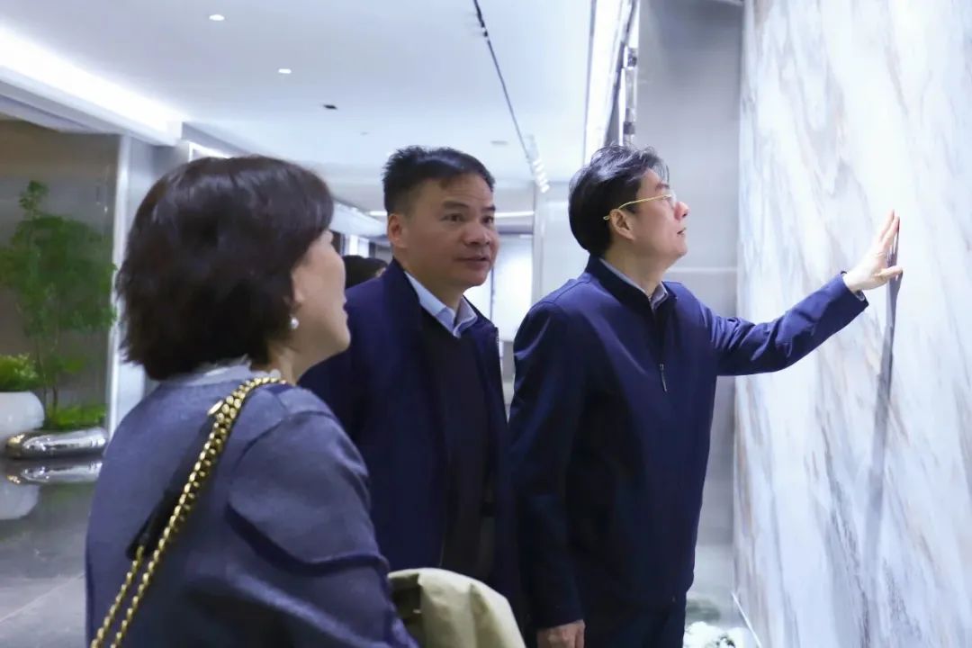 九游娱乐：标准引领高质量发展！《消费品质量分级陶瓷砖》国家标准调研会成功召开(图2)