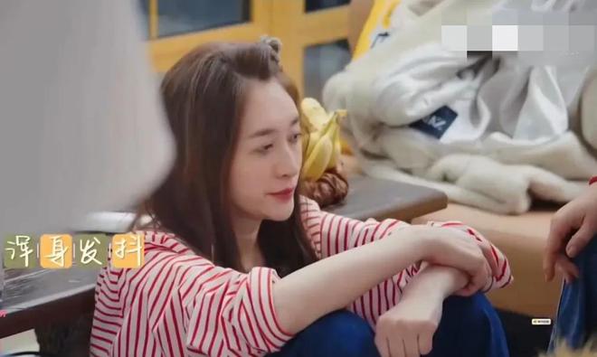 九游娱乐网站：网曝刘晓庆迟到2个小时原因：美国的家中被盗了财产有重大损失(图4)