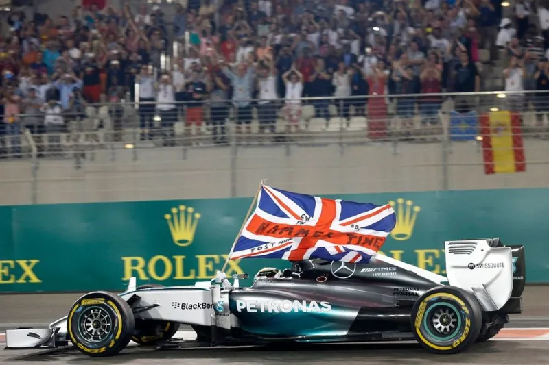 九游娱乐：流言板]F1委员会讨论2026年引擎落后厂商的追赶机制与草地起火问题(图1)