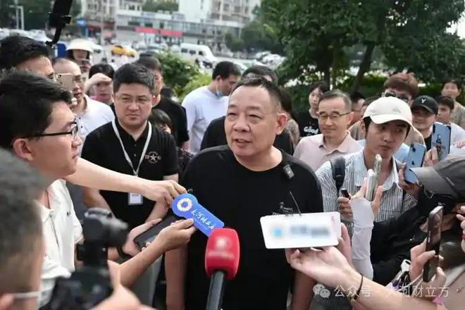 九游娱乐：于东来撕开山姆薪资遮羞布：不到4000就该关门！网友称其别来碰瓷(图19)