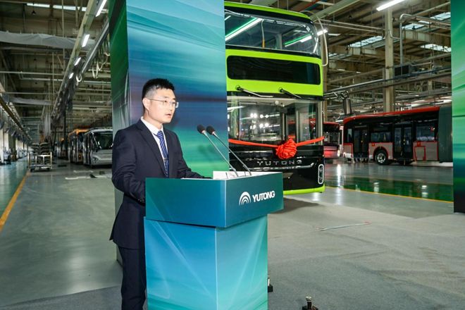 九游娱乐：宇通推出全新一代纯电动双层巴士！(图2)