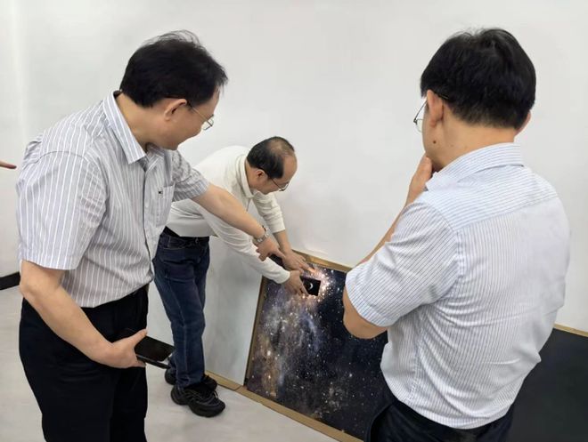 九游娱乐：探寻瓷砖优选：瓷砖一线品牌宏陶以实力铸就卓越之选！(图1)