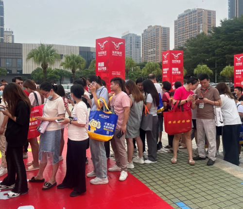 九游娱乐平台：中国高端瓷砖领军品牌海鸥陶瓷闪耀第41届陶博会(图2)