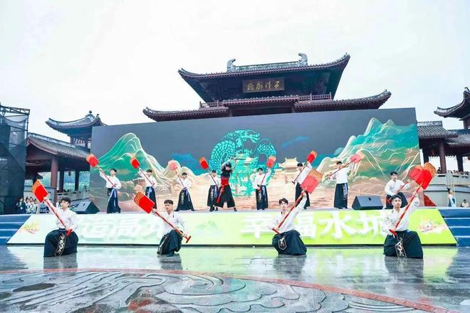 九游娱乐：赛龙舟一场传承千年的新津“船”说(图6)