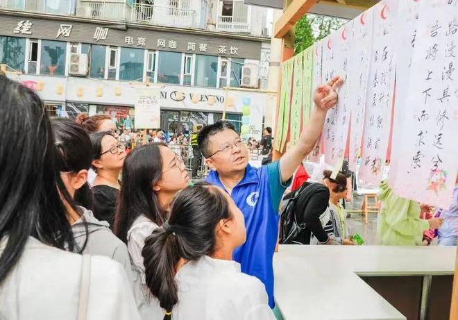 九游娱乐：赛龙舟一场传承千年的新津“船”说(图5)