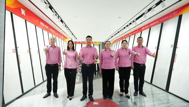 九游娱乐：重磅启航：汇粤瓷砖·岩板全球首发广东好砖开启家居美学新篇章(图5)